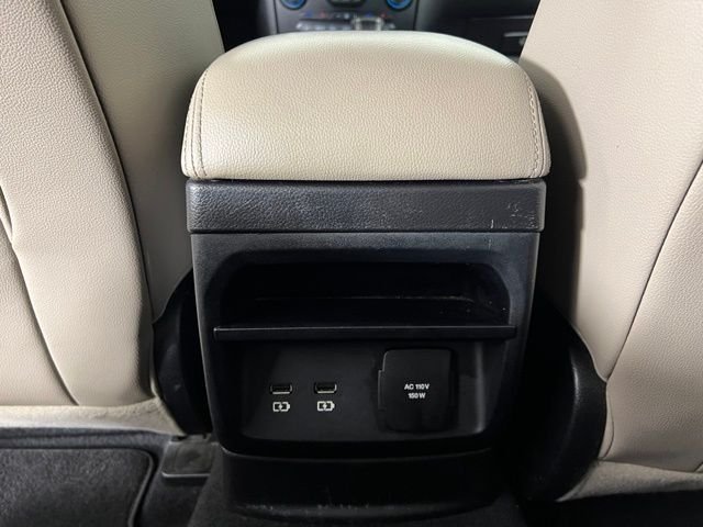 Used 2019 White Ford Lariat image 38