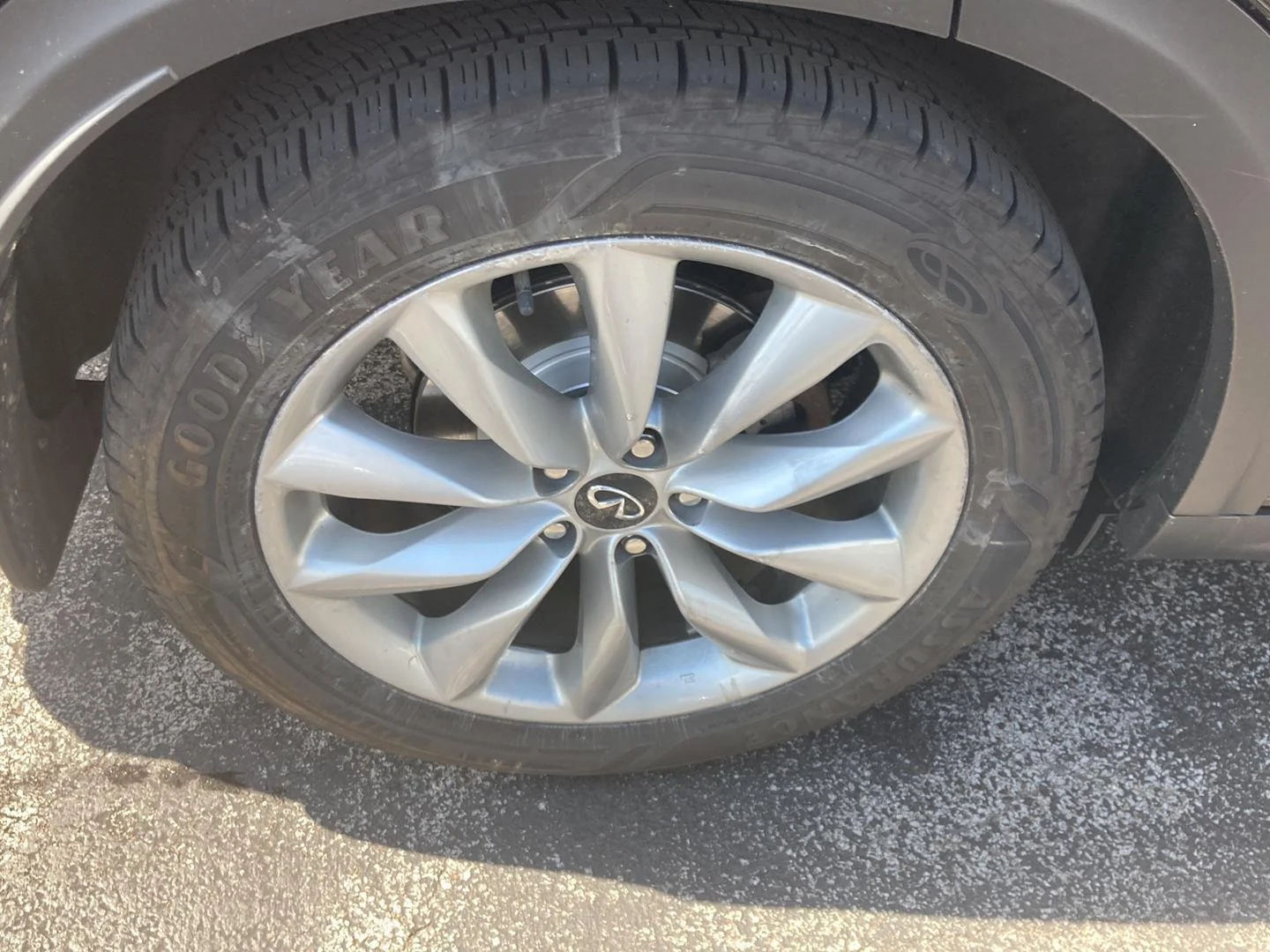 Used 2020 Black Obsidian INFINITI LUXE image 8