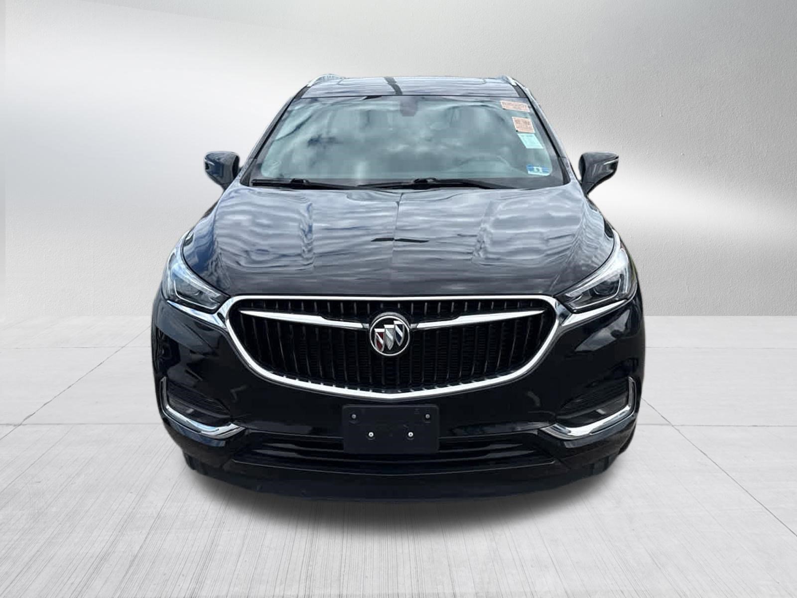 Certified Used 2020 Includes Spectra Gray lower exterior accent color.) Buick Essence image 2