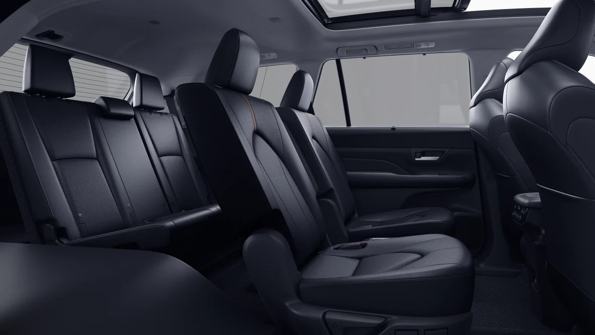 New 2026 Midnight Black Metallic Toyota Platinum image 29