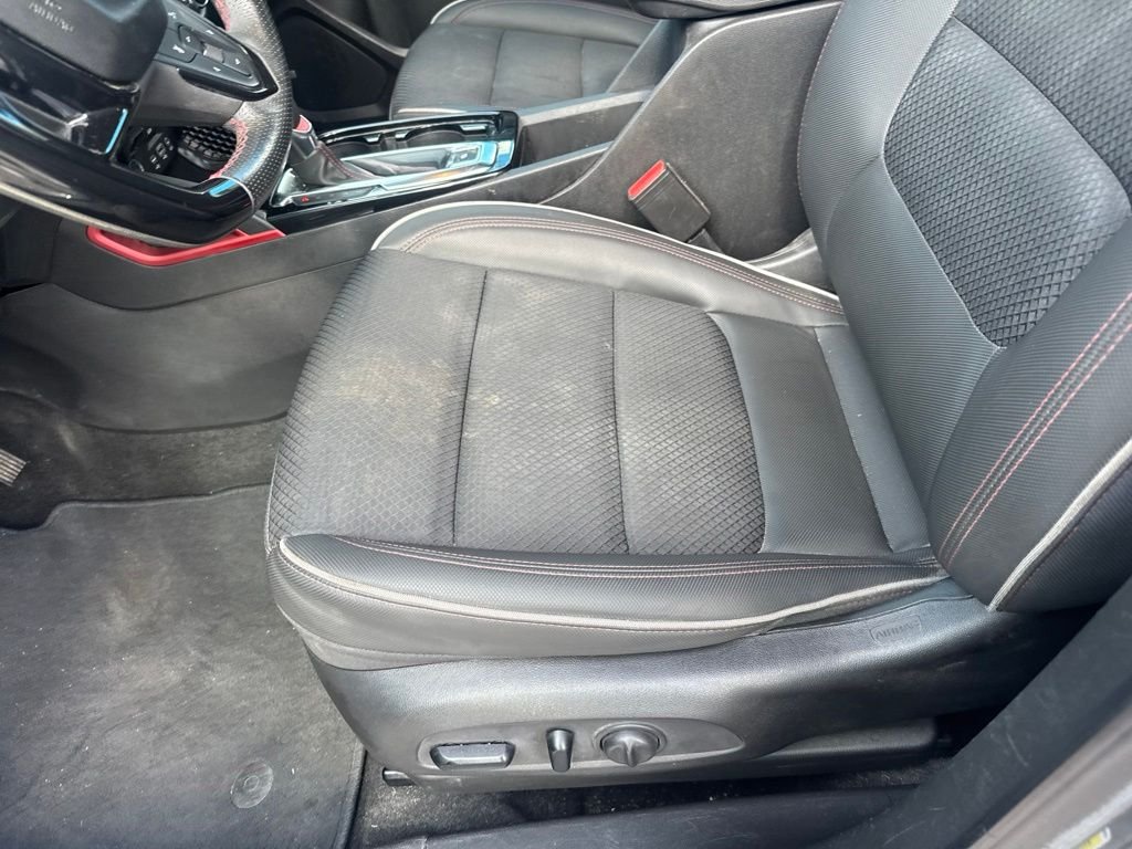 Used 2022 Gray Chevrolet RS image 17