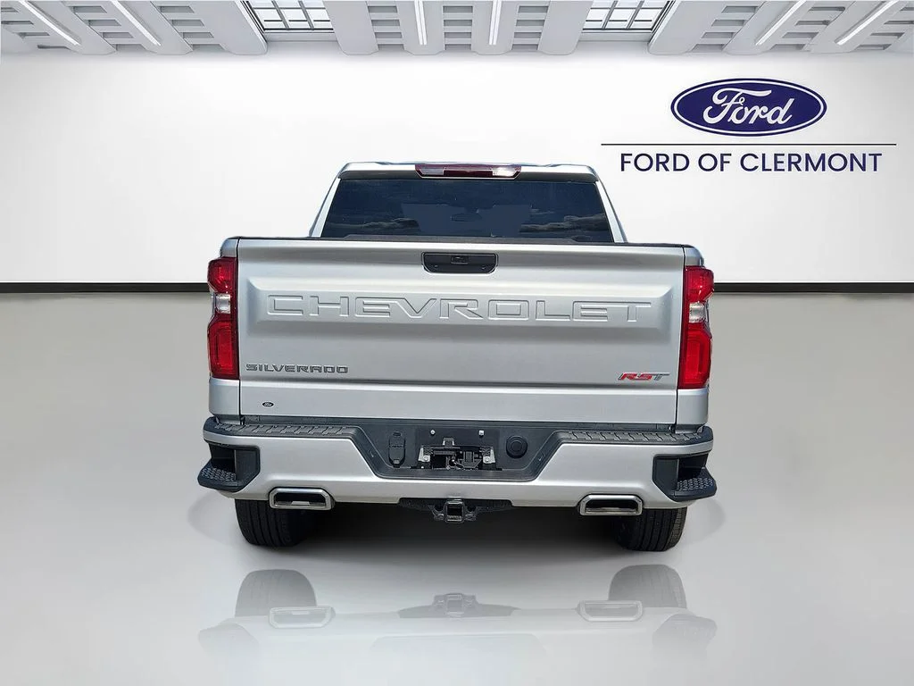 Used 2021 Silver Chevrolet RST image 4