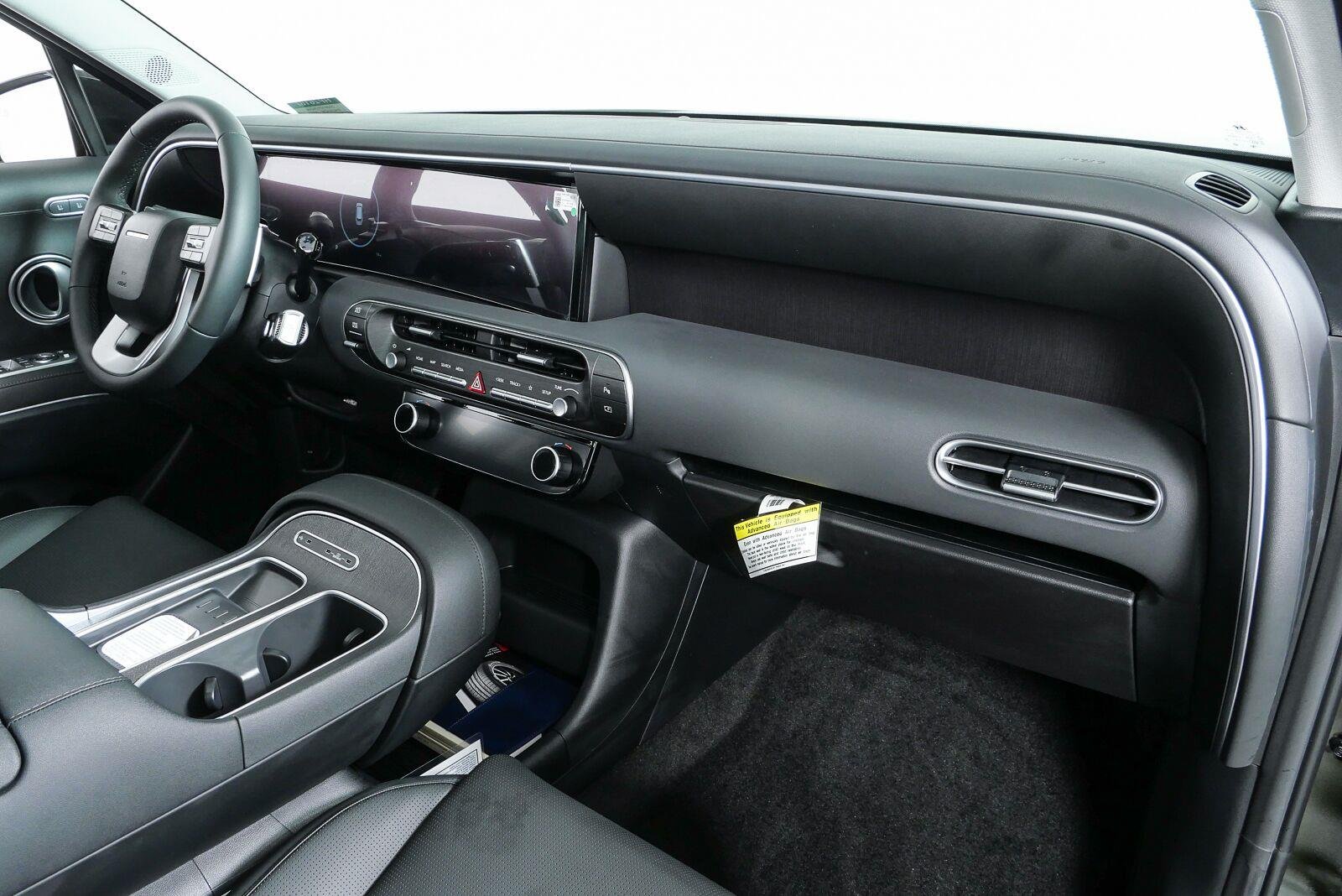New 2026 Titan Green Hyundai SEL Premium FWD image 24