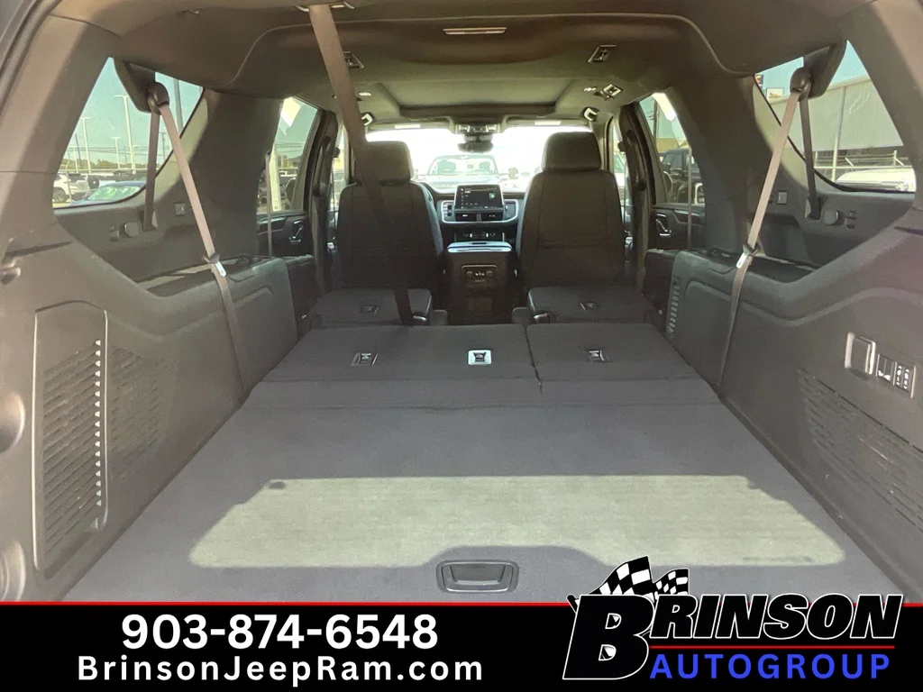 Used 2024 Iridescent Pearl Tricoat Chevrolet High Country image 11