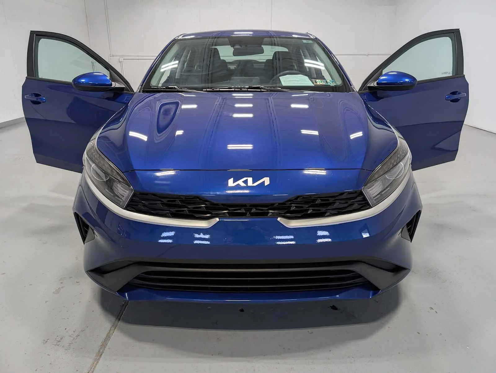 Certified Used 2023 Deep Sea Blue Kia LXS image 15