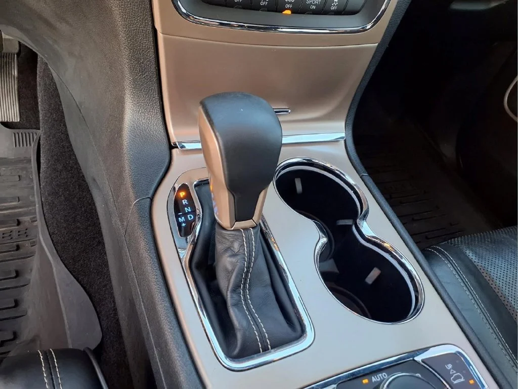 Used 2017 Black Jeep Overland image 23