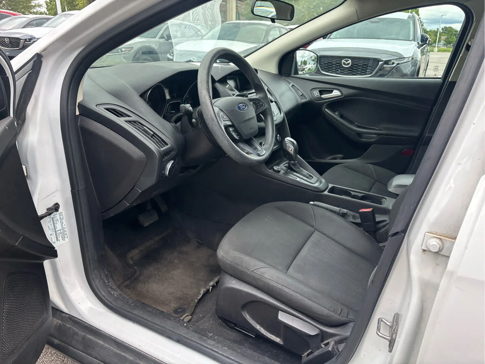 Used 2016 Oxford White Ford SE image 6
