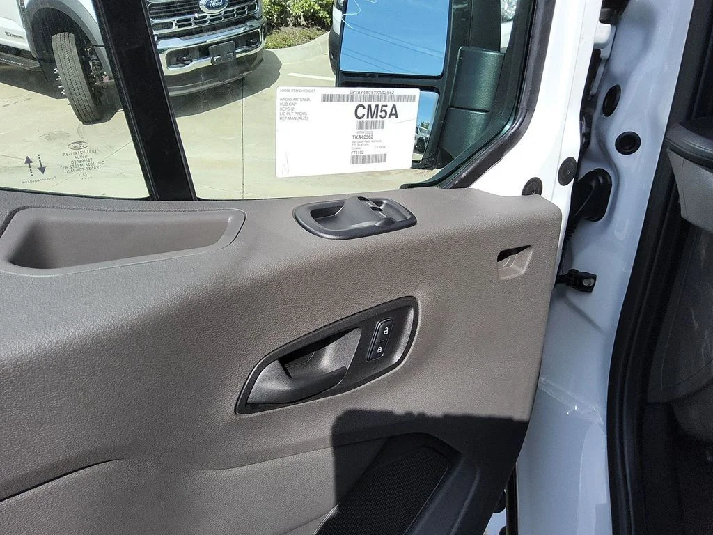 New 2026 White Ford Base image 5