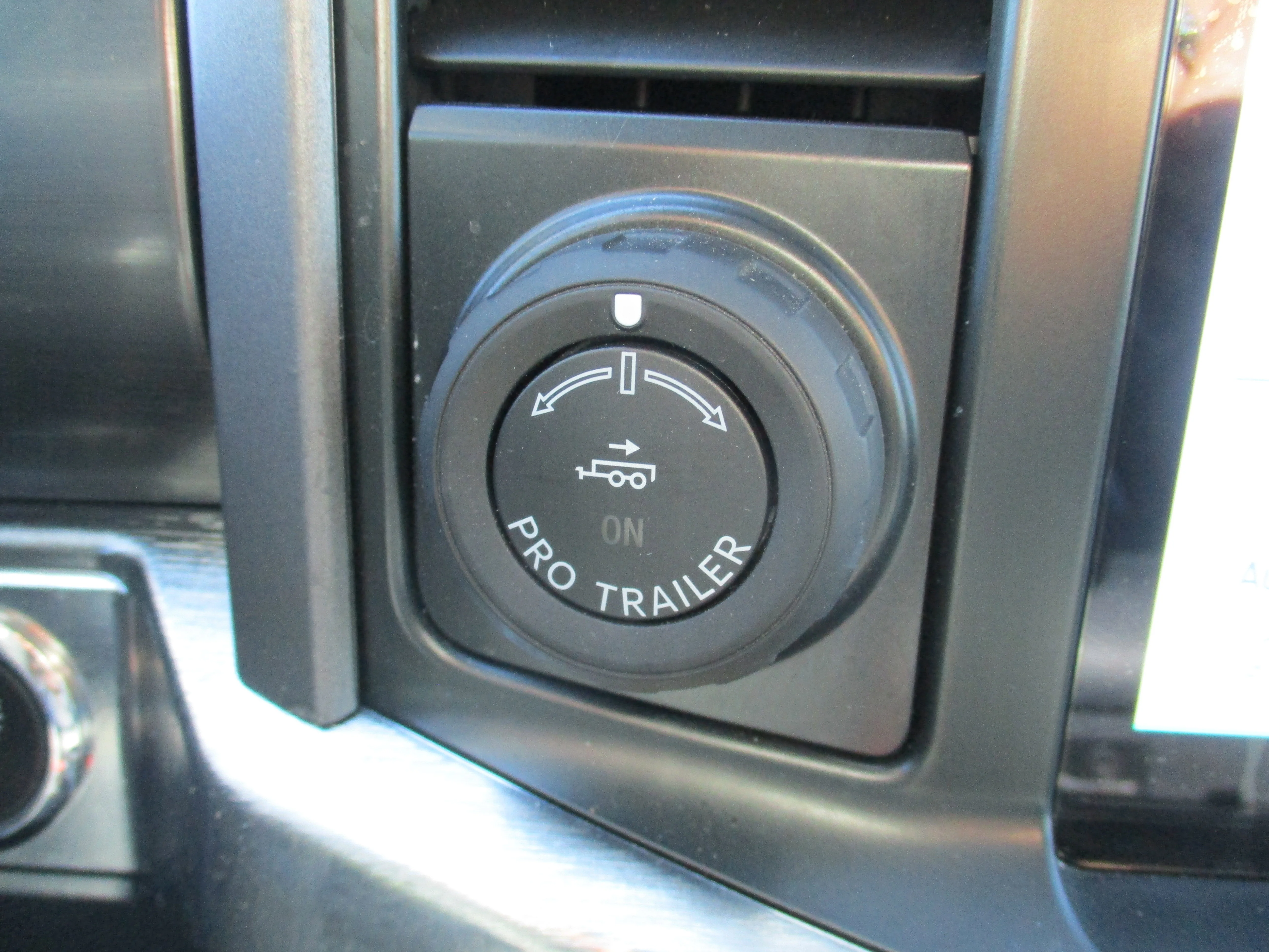 Used 2023 Azure Gray Metallic Tri-Coat Ford LARIAT image 14