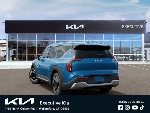 New 2026 Ocean Blue Kia Wind AWD image 4