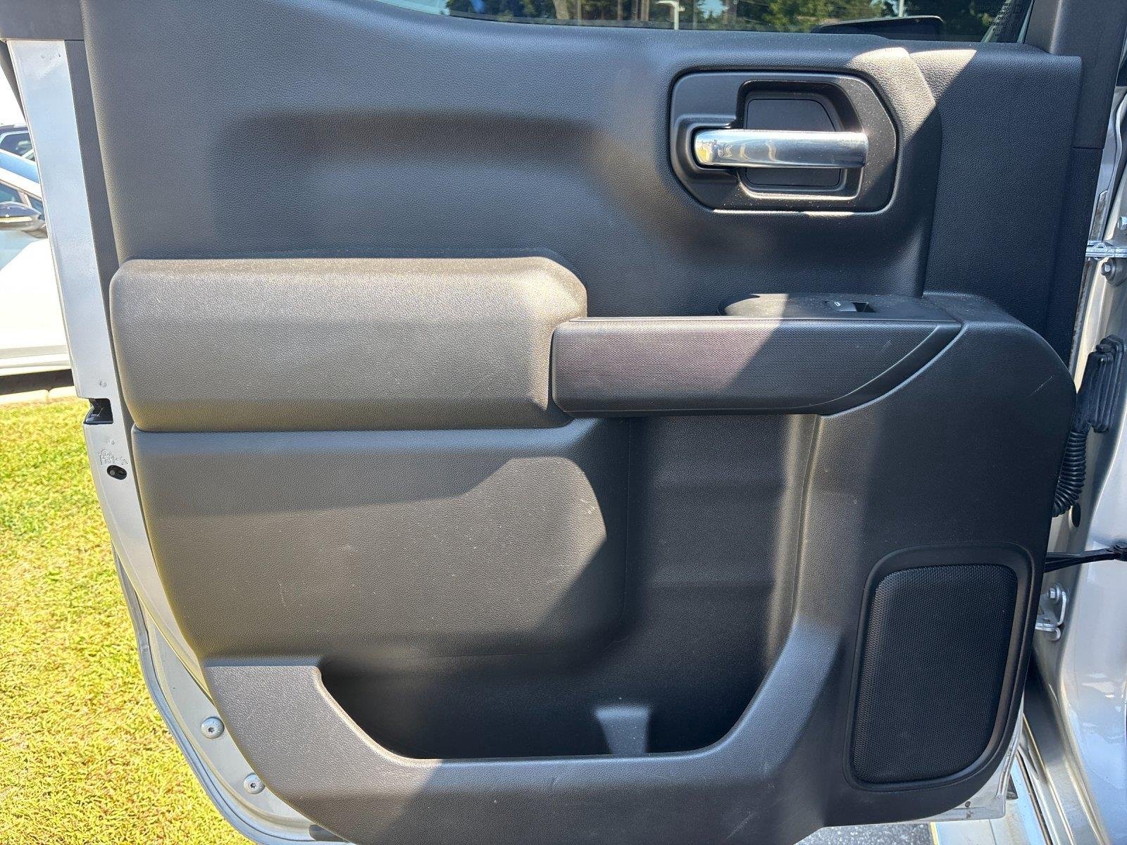 Used 2019 Silver Ice Metallic Chevrolet LT image 30