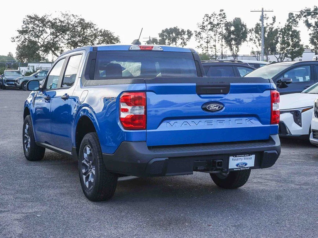 New 2026 Blue Ford XLT image 4