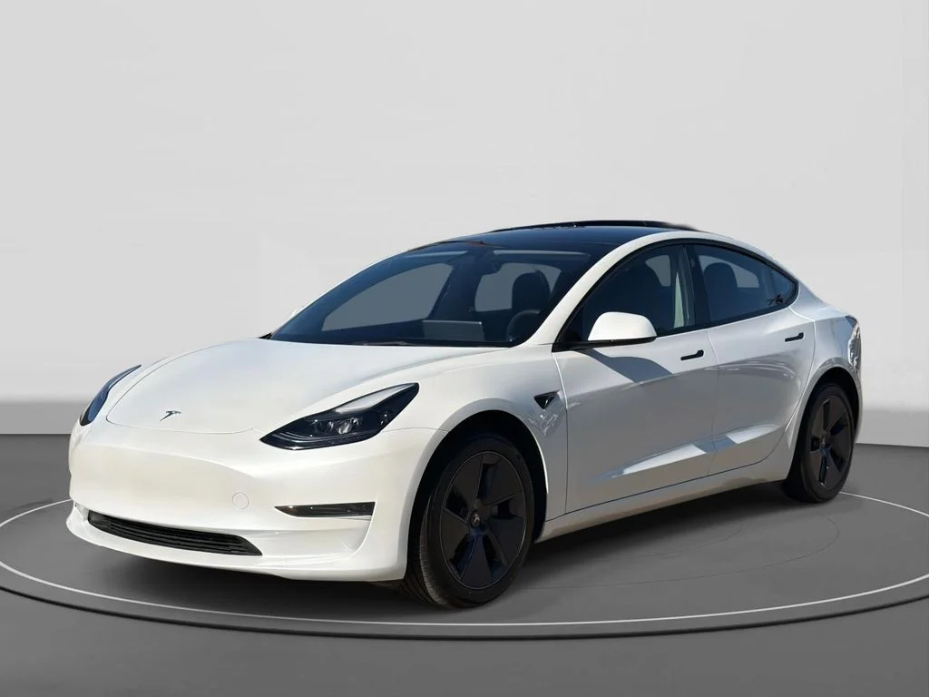 2023 Tesla Model 3 -'s photo