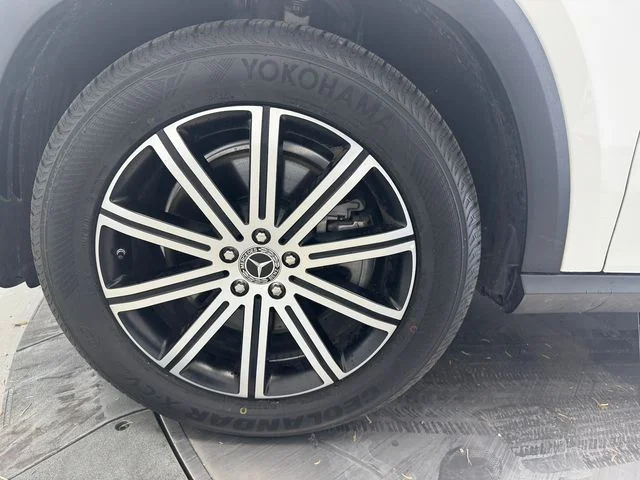 Certified Used 2024 Polar White Mercedes-Benz GLE 450 image 10