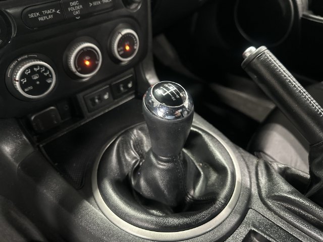 Used 2012 Liquid Silver Metallic Mazda PRHT Grand Touring image 27