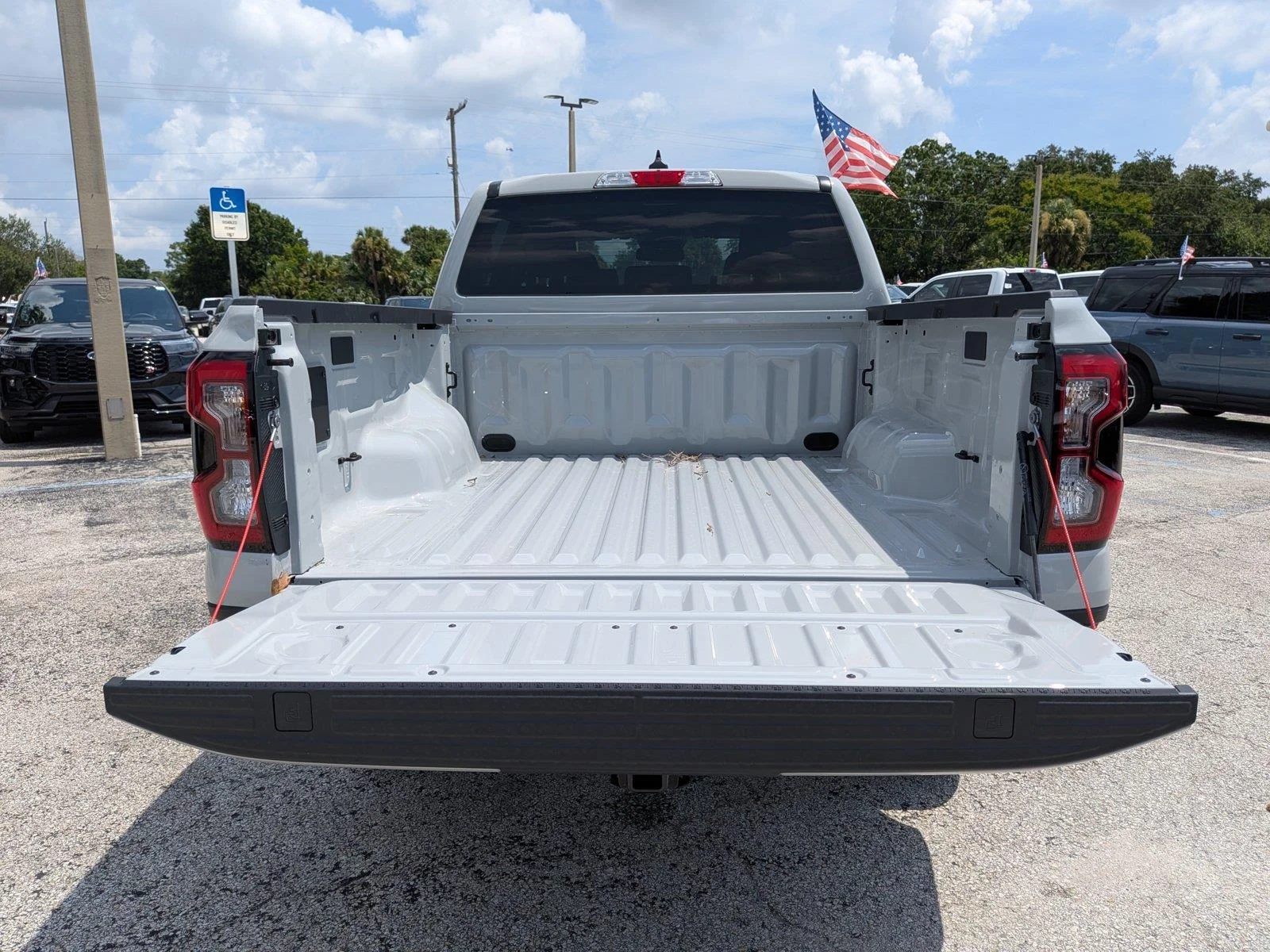 New 2026 Avalanche Ford XLT image 15