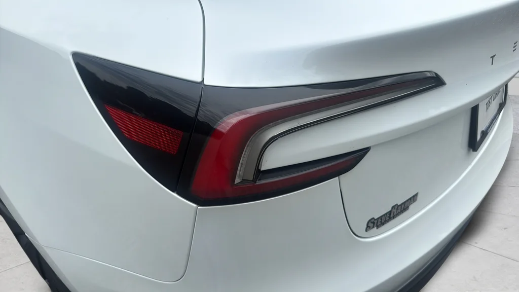 2025 Tesla Model 3 Long Range - Photo 28