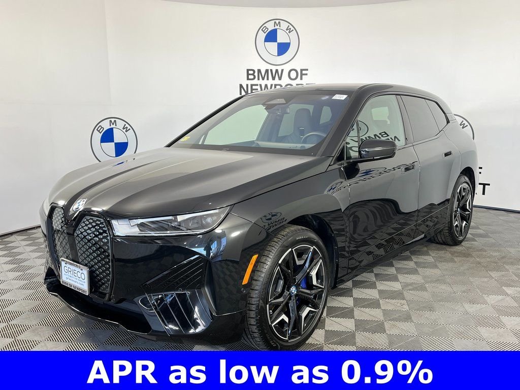Used 2025 Black BMW xDrive50 image 3