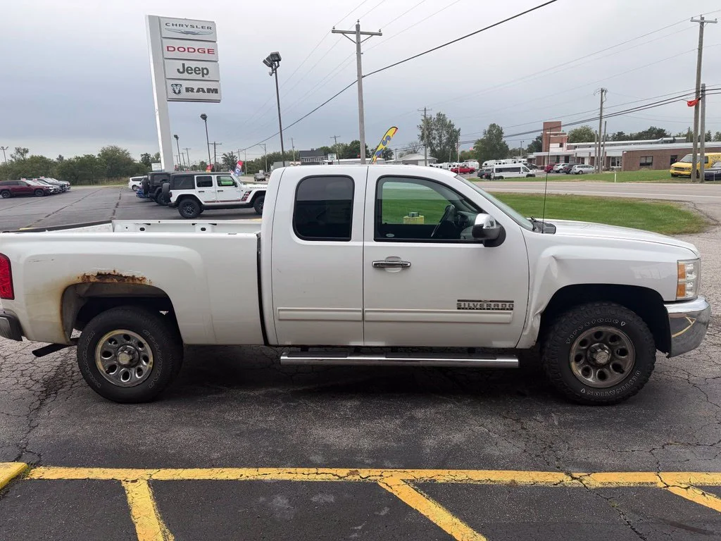 Used 2012 Chevrolet Silverado 1500 LS with VIN 1GCRCREA7CZ258956 for sale in Wellington, OH