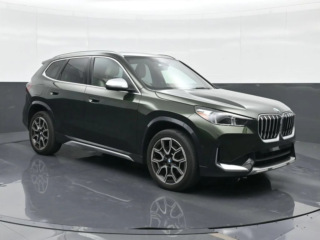 Used 2023 San Remo Green Metallic BMW xDrive28i image 4