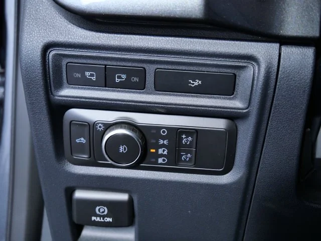Certified Used 2022 Gray Ford XLT image 28