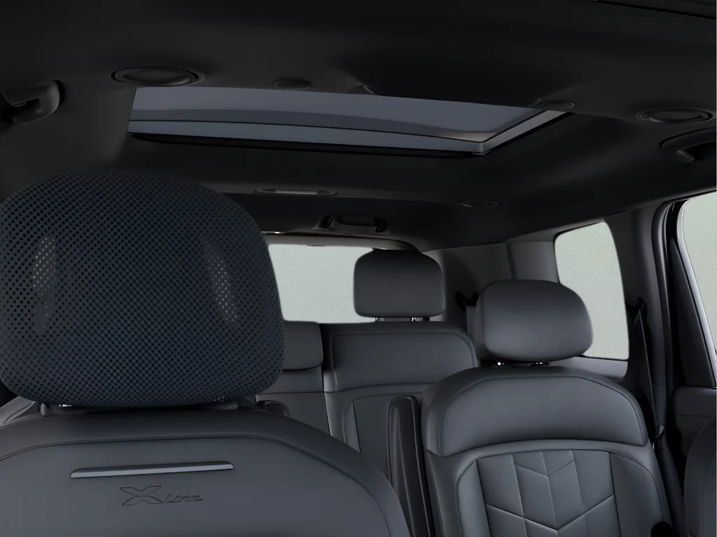 New 2027 Black Jade Green Kia X-Line SX image 23