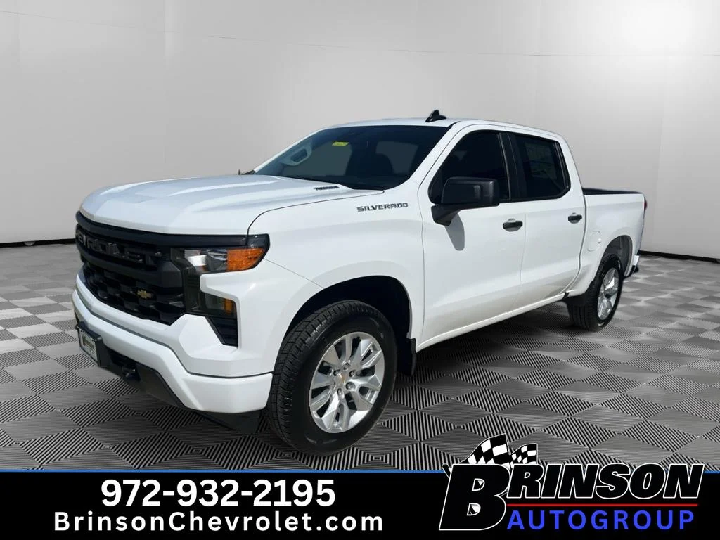 New 2026 Summit White Chevrolet Custom image 1