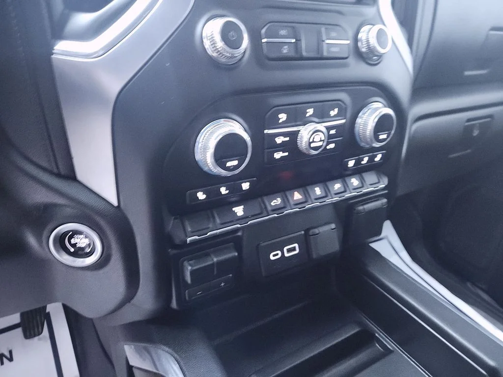 Used 2023 Silver GMC SLT image 22