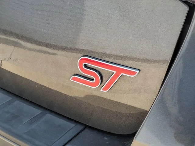 Used 2020  Ford ST image 25