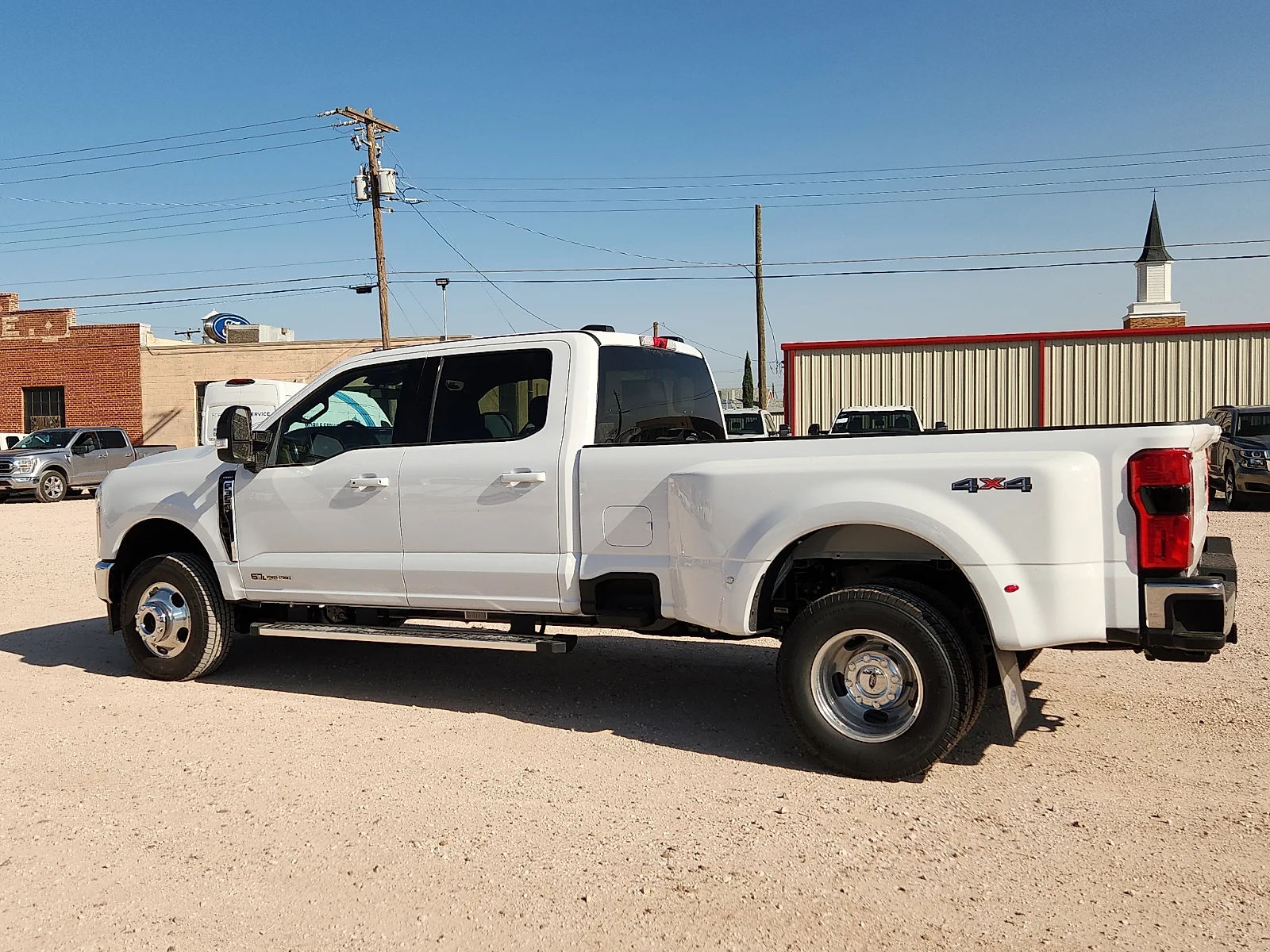 New 2026 Oxford White Ford Lariat image 4