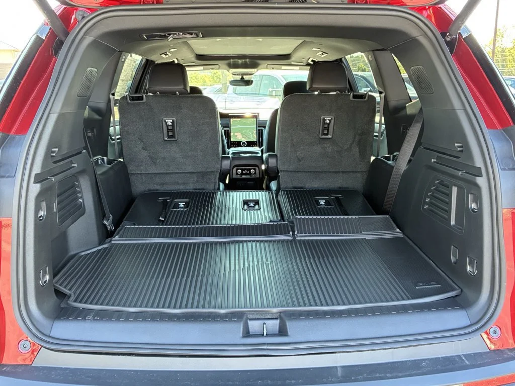New 2027 Volcanic Red Tintcoat GMC Elevation image 17