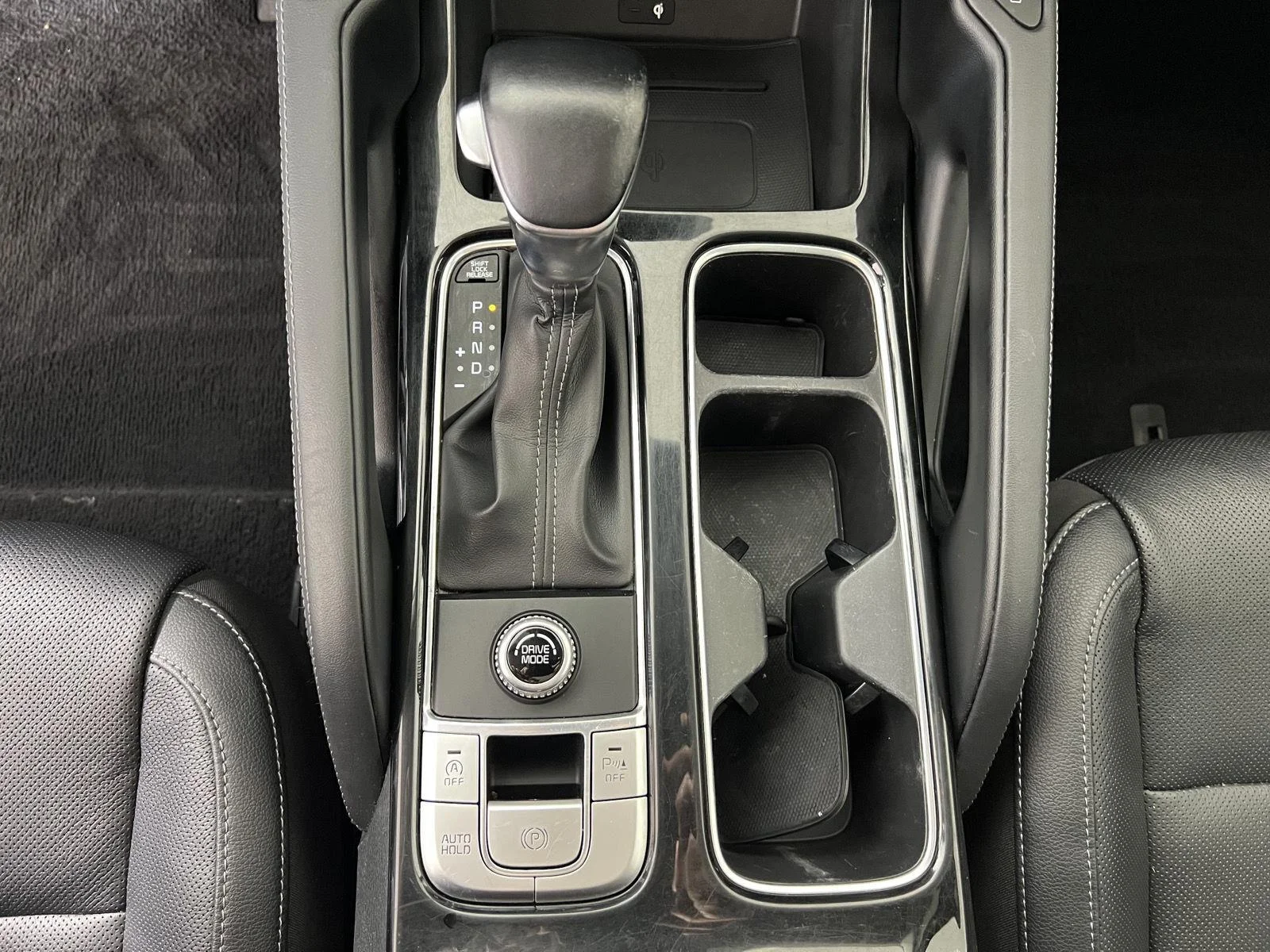 Used 2022 Ebony Black Kia EX image 24