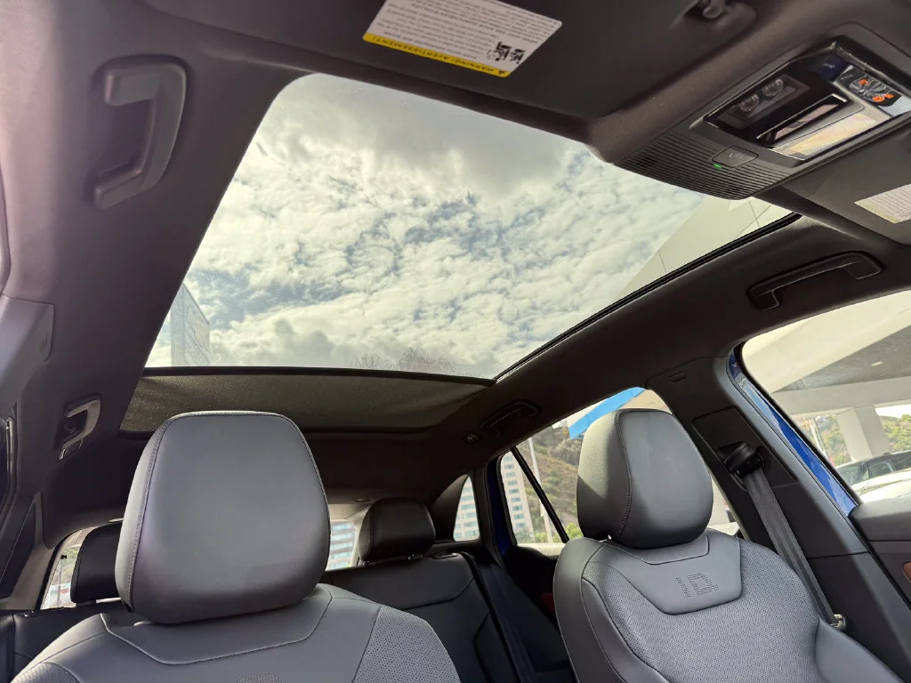 Used 2022  Volkswagen Pro S image 18