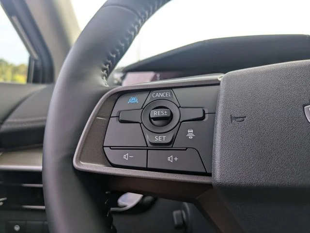 New 2027 Super Black Nissan Platinum image 30
