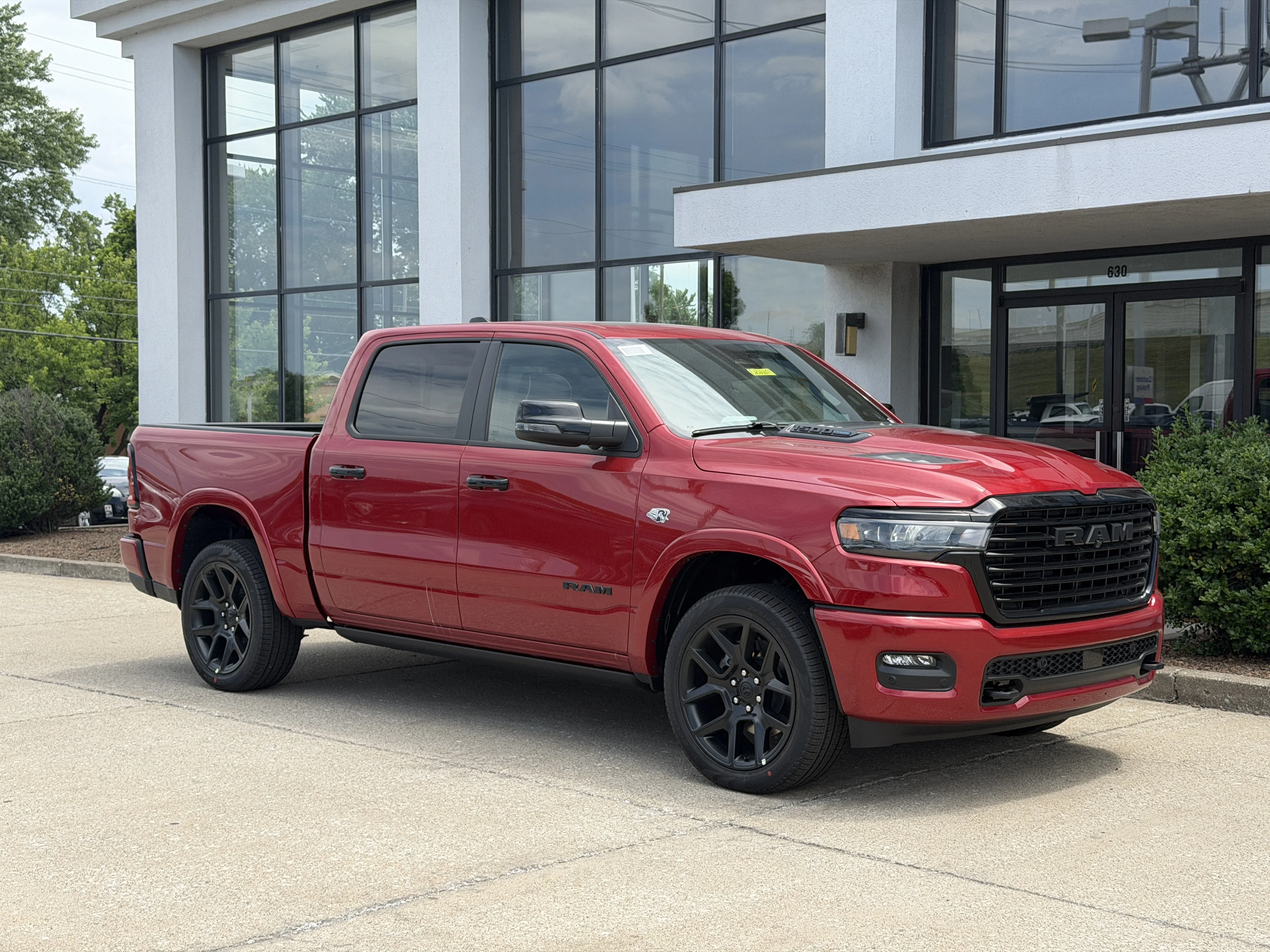New 2026 Molten Red Pearl-Coat Exterior Paint RAM Laramie image 2