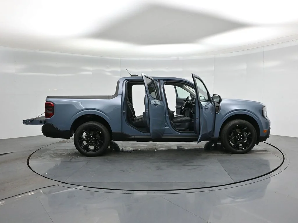 New 2026 Azure Gray Metallic Tri-Coat Ford Lariat image 4