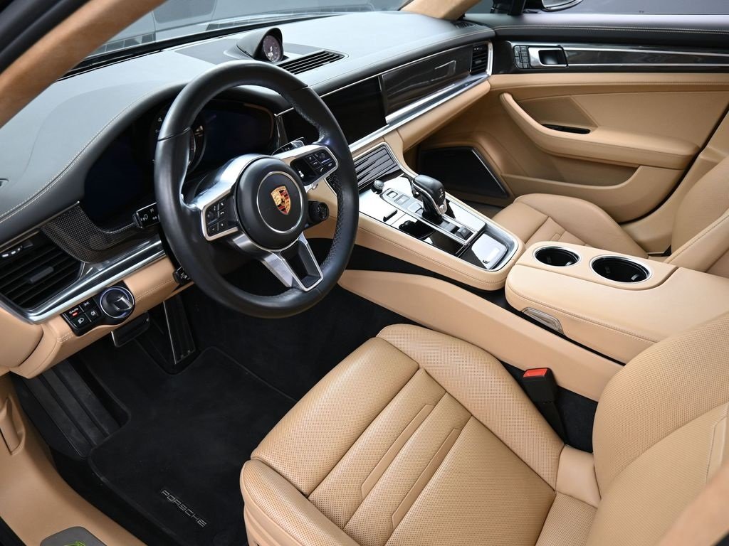 2018 Porsche Panamera Turbo S E-Hybrid photo 3