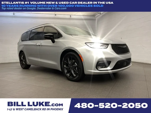 2026 Chrysler Pacifica Select