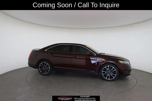 Used 2018 Red Ford SEL image 3