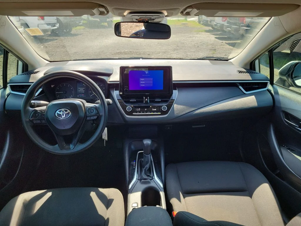 Used 2025 White Toyota LE image 12