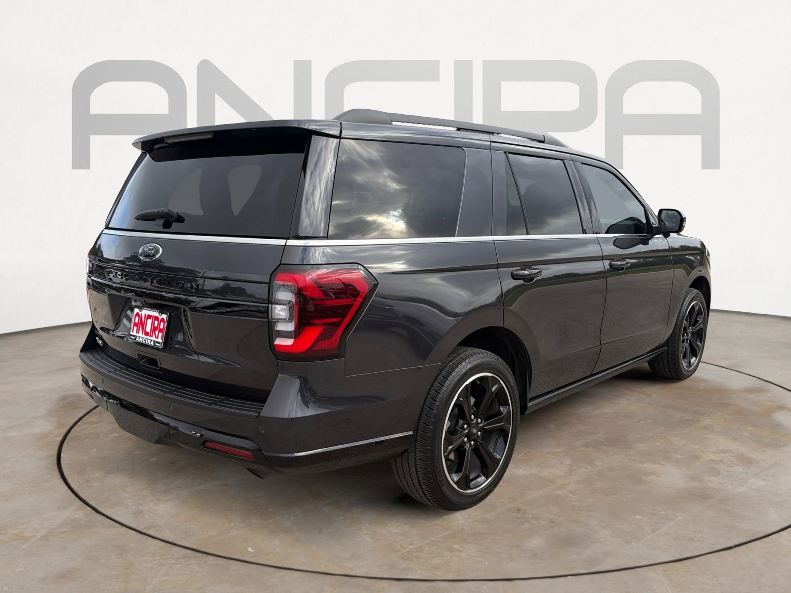 Used 2023 Dark Matter Metallic Ford Limited image 11