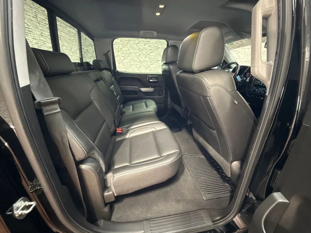 Used 2018 Black Chevrolet LT image 12