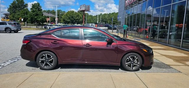 Used 2025 Red Nissan SV image 2