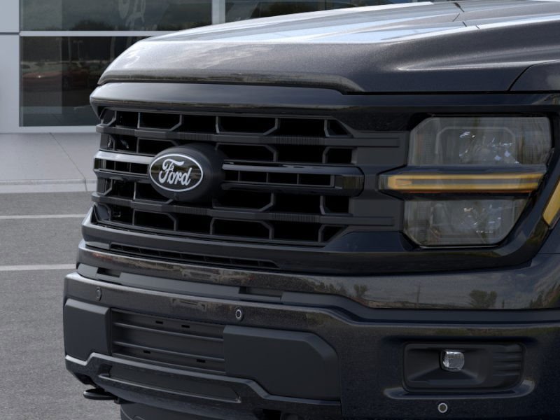 New 2026 Agate Black Metallic Ford XLT image 17