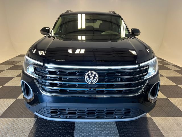 New 2026 Black Volkswagen 2.0T SE w/Technology image 2