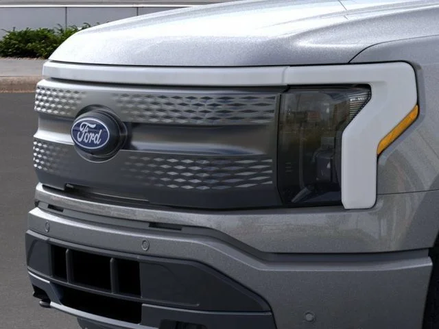 New 2025 Gray Metallic Ford Flash image 17
