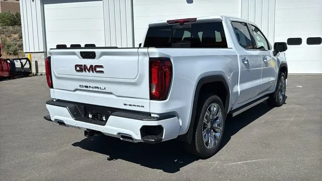 2026 GMC Sierra 1500 Denali - Photo 3
