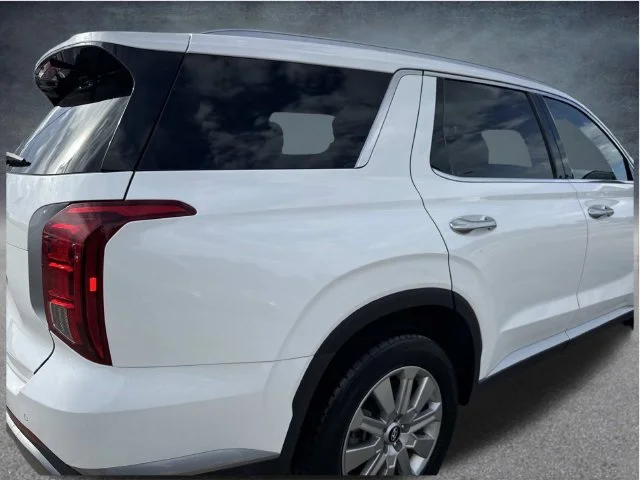 Used 2024 White Hyundai SEL image 23