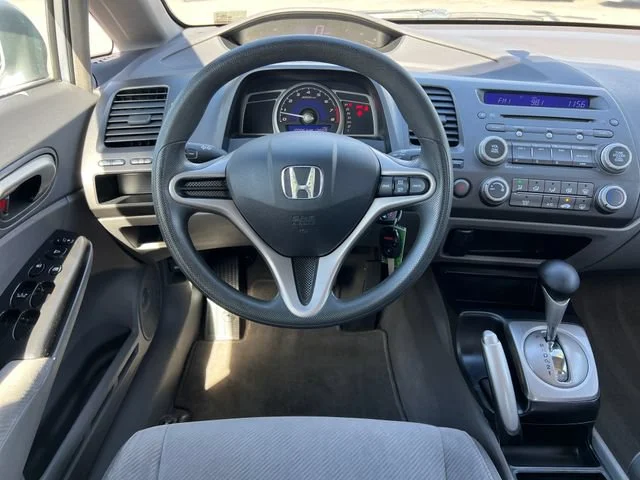 Used 2009 Alabaster Silver Metallic Honda LX image 12