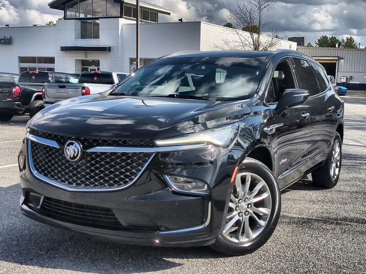 2023 Buick Enclave Avenir's photo